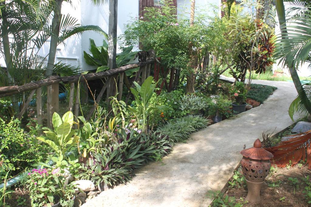 Thai Garden Inn Канчанабури Экстерьер фото
